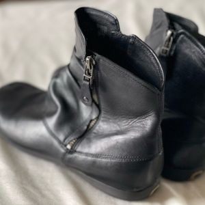 Josef Siebel Black Ankle Boots - size 39